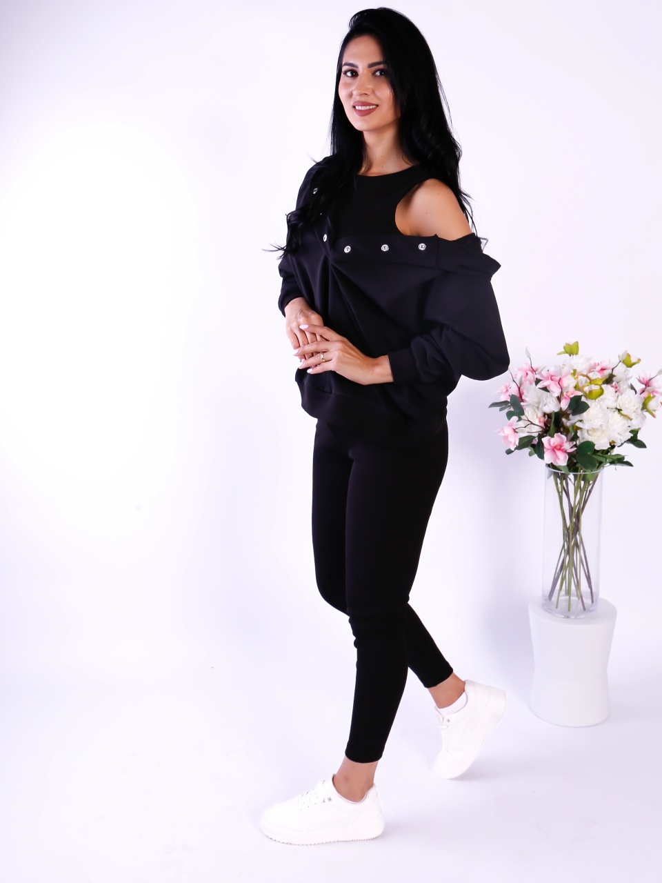 Compleu damă 3 piese negru – Bluza cu gluga , top și pantaloni drepți