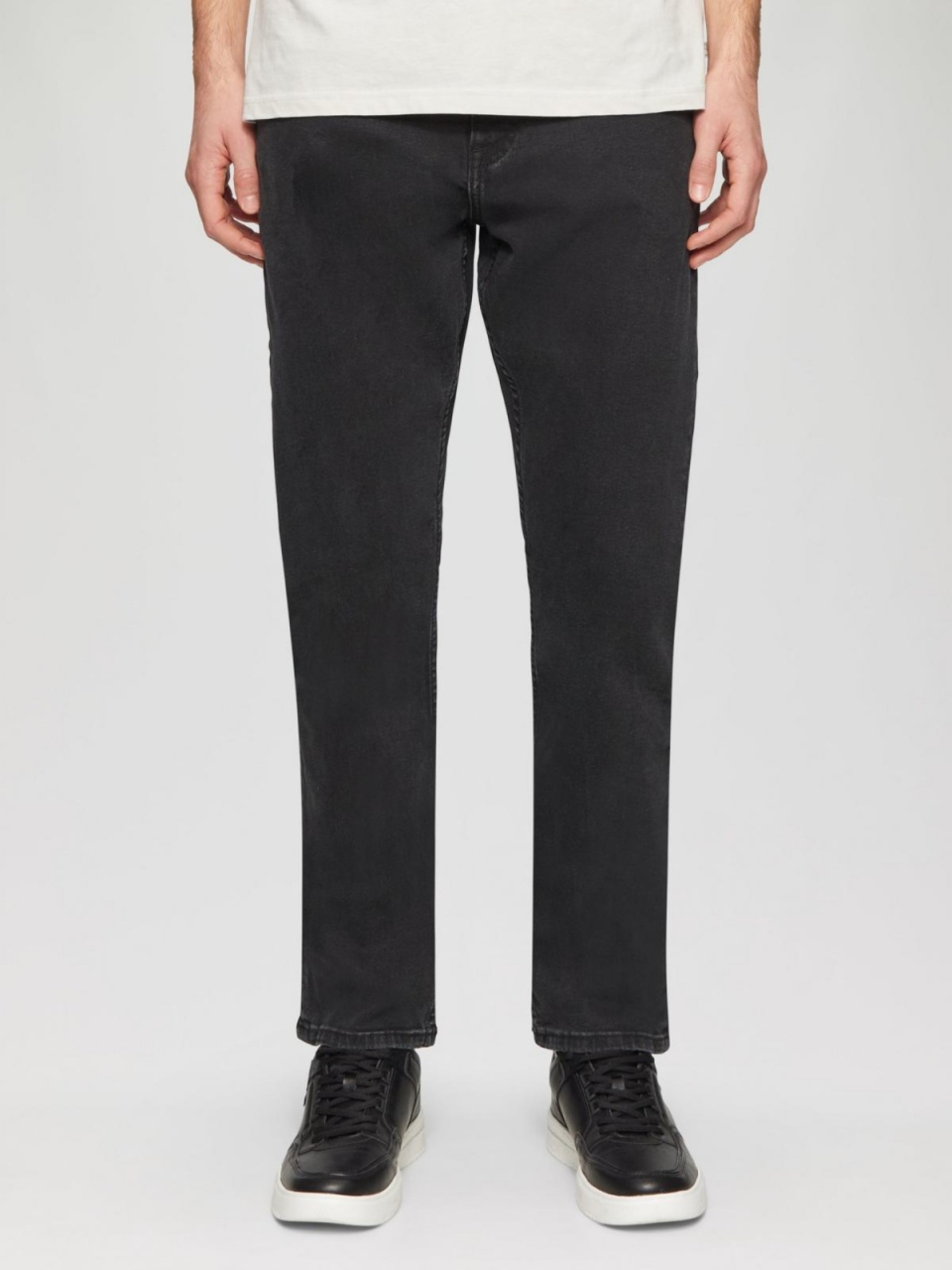 Blugi barbati Rick, croiala Slim Fit, talie medie, Negru (SELECTATI MARIMEA: 38, SELECTATI LUNGIMEA: 34)