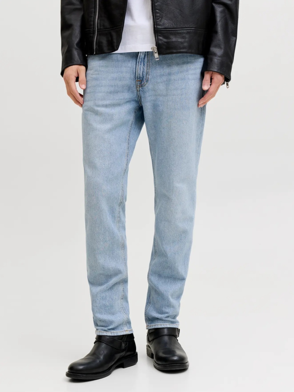 Jack & Jones Blugi barbati CLARK, cu talie medie si croiala Regular fit, Albastru deschis (SELECTATI MARIMEA: 33, SELECTATI LUNGIMEA: 32)