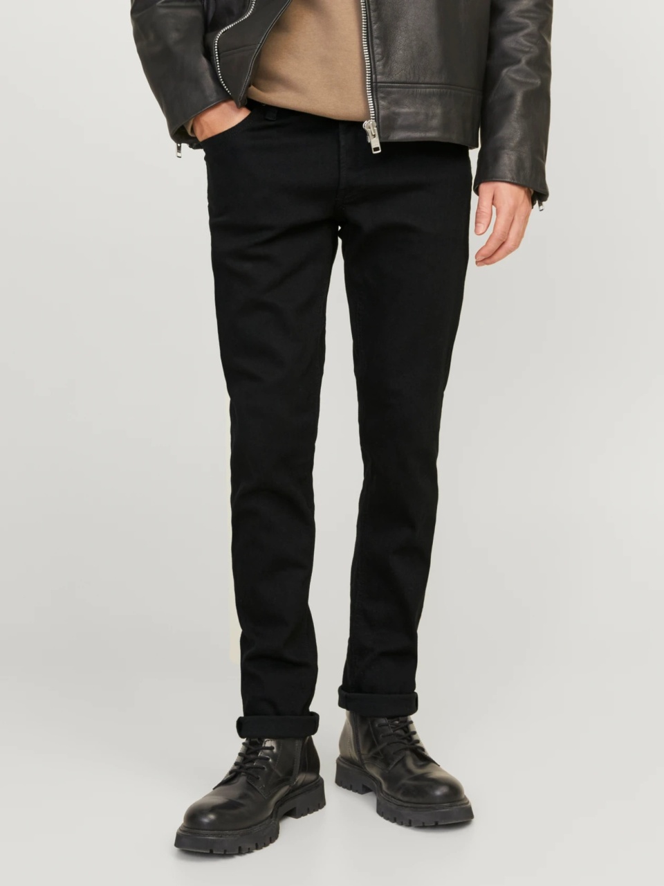 Jack & Jones Blugi barbati GLENN, talie joasa, croiala Slim fit, Negru (SELECTATI MARIMEA: 28, SELECTATI LUNGIMEA: 32)