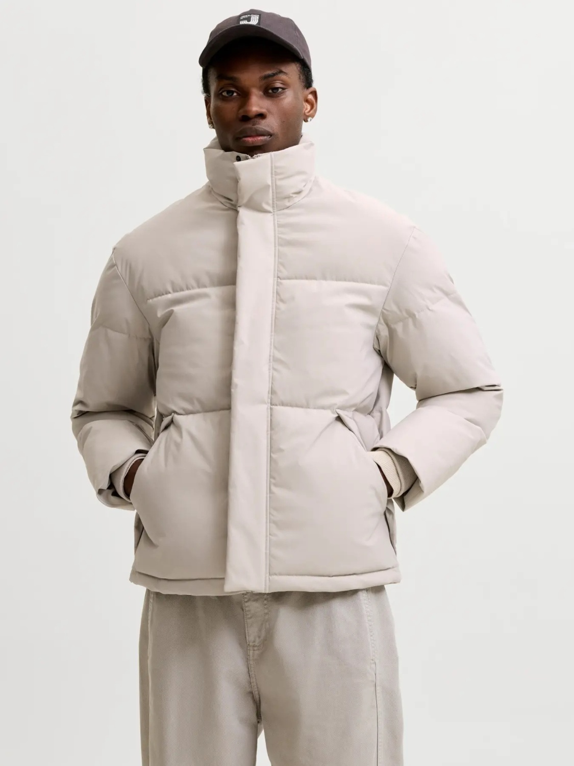 Jack & Jones Geaca barbati, PUFFER, cu guler inalt, JJESOHO, Bej deschis (SELECTATI MARIMEA: L)