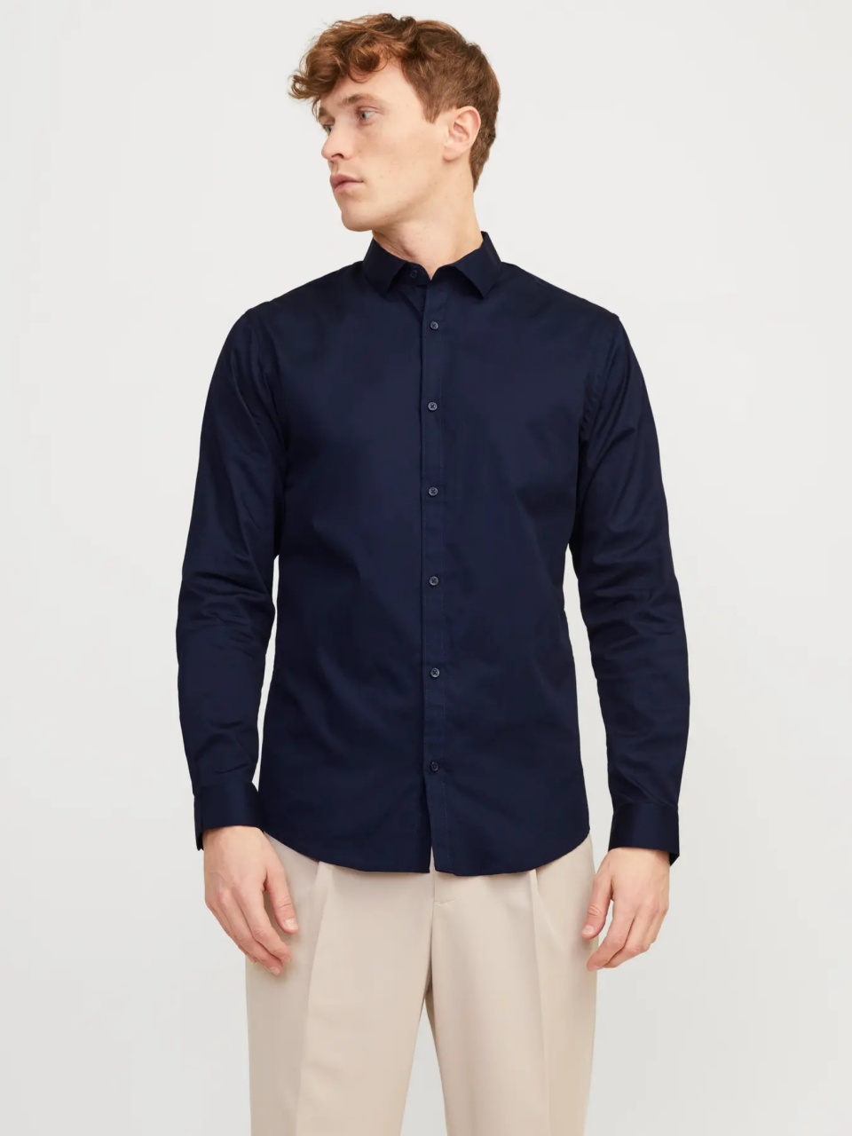 Jack & Jones Camasa barbati, Blacardiff cu croiala Slim fit, Bleumarin inchis (SELECTATI MARIMEA: L)