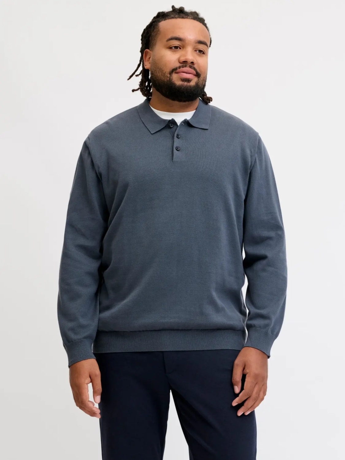 Jack & Jones Plus Pulover tricotat barbati big sizes, din bumbac organic, guler polo, JJEBASIC, Regular Fit, Gri albastrui (SELECTATI MARIMEA: 5XL)