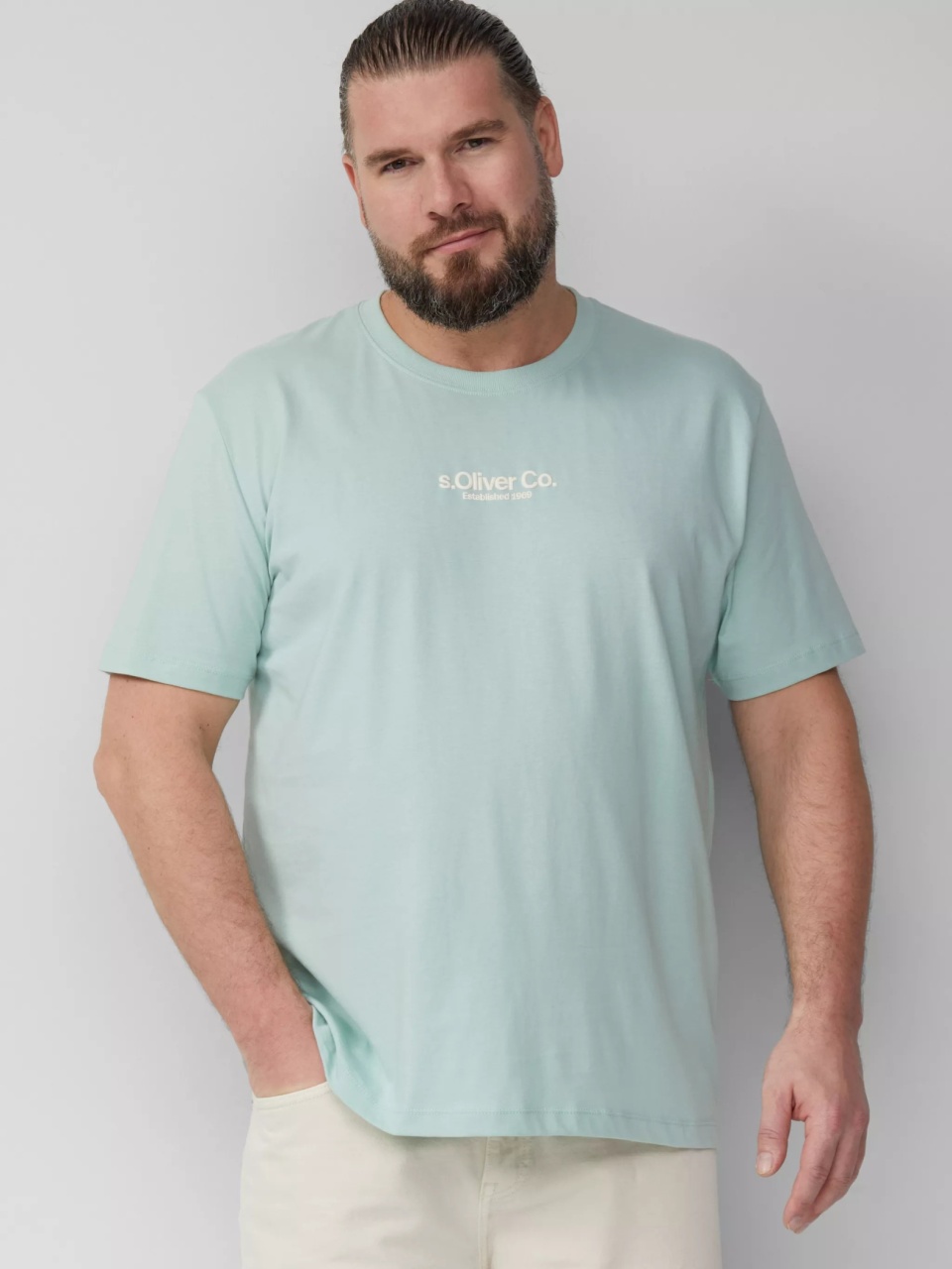s.Oliver Big Sizes Tricou barbati big sizes cu decolteu la baza gatului, logo contrast, Verde menta (SELECTATI MARIMEA: 4XL)