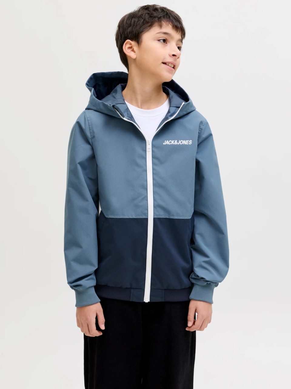 Jack & Jones Jacheta softshell, baieti, cu gluga, Regular fit, Albastru (SELECTATI MARIMEA: 140 cm)