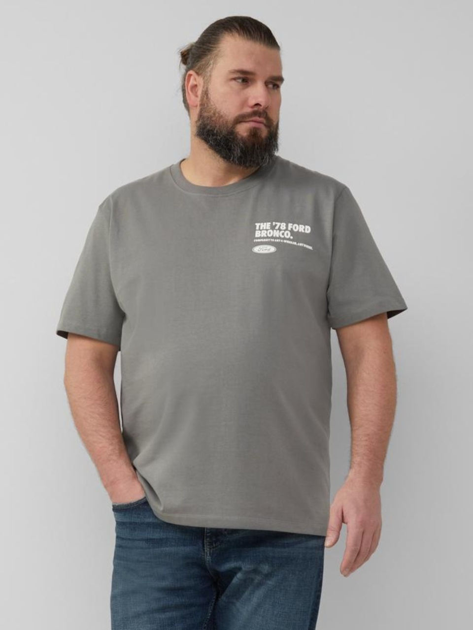 s.Oliver Big Sizes Tricou barbati big sizes cu imprimeu cu logo Ford, decolteu la baza gatului, Gri inchis (SELECTATI MARIMEA: 3XL)