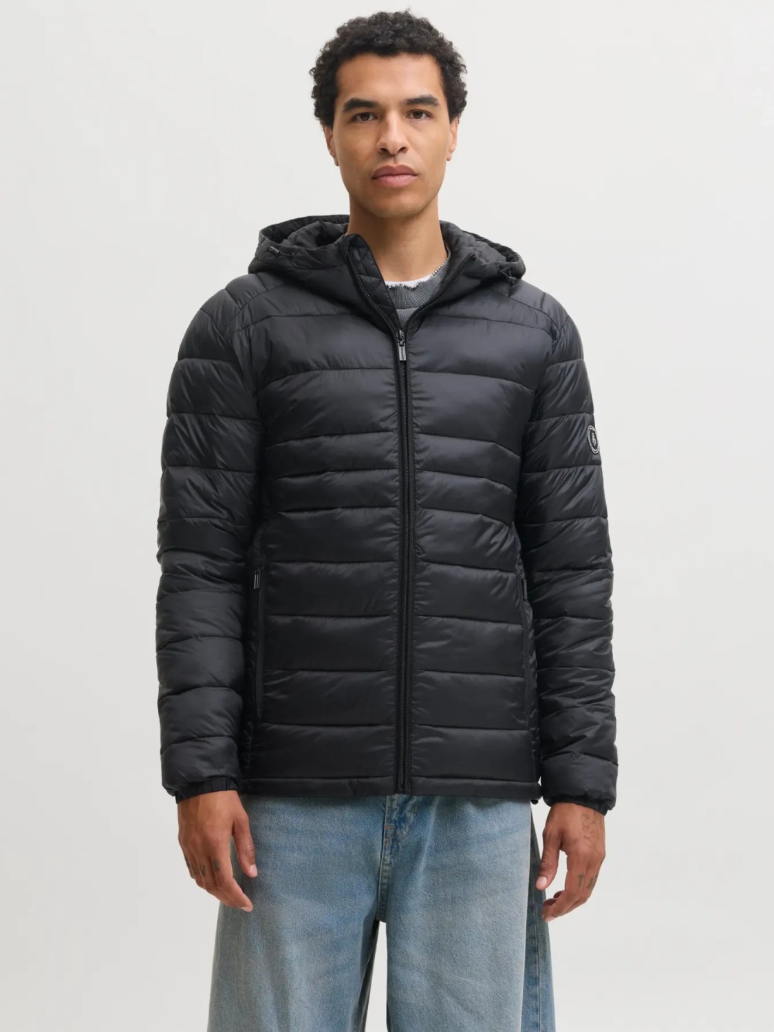 Jack & Jones Jacheta matlasata, barbati, cu gluga, Regular fit, JJEKINGSLEY, Negru (SELECTATI MARIMEA: L)