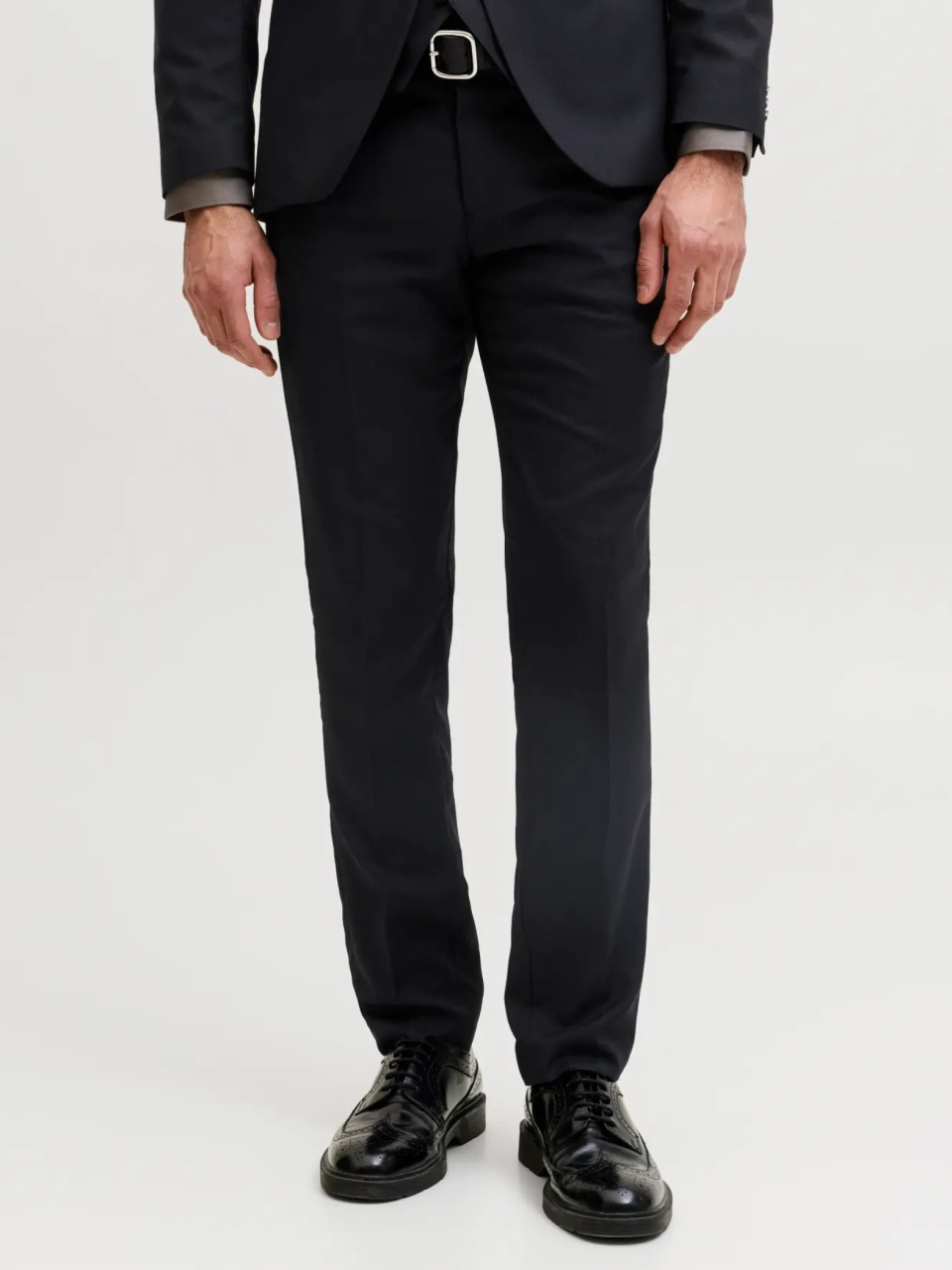 Jack & Jones Pantaloni costum barbati, din amestec de lana, Super Slim, JPRSOLARIS Premium, Negru (SELECTATI MARIMEA: 52)