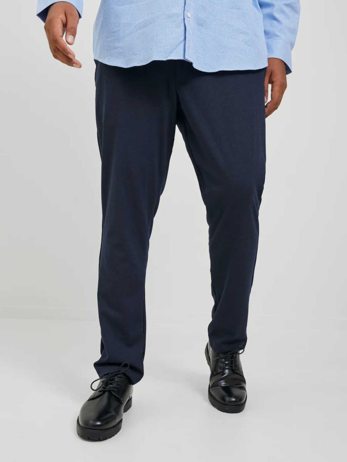 Jack & Jones Plus Pantaloni chino barbati big sizes, cu talie joasa si croiala Slim Fit, Bleumarin inchis (SELECTATI MARIMEA: 50, SELECTATI LUNGIMEA: