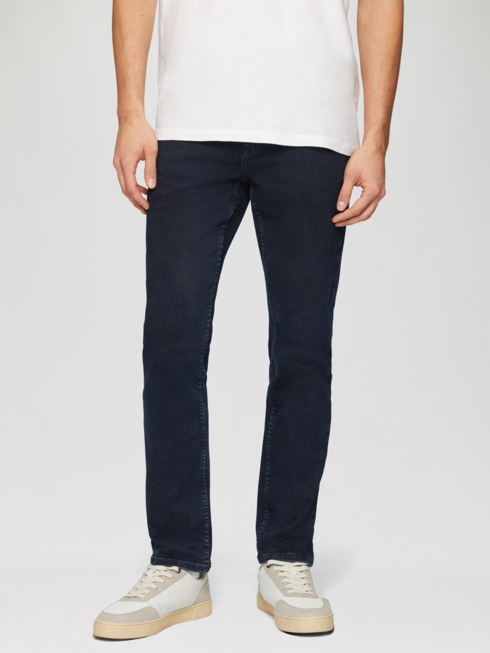 Blugi barbati Nelio, cu talie medie, croiala Slim Fit, Slim Leg, Indigo (SELECTATI MARIMEA: 36, SELECTATI LUNGIMEA: 32)