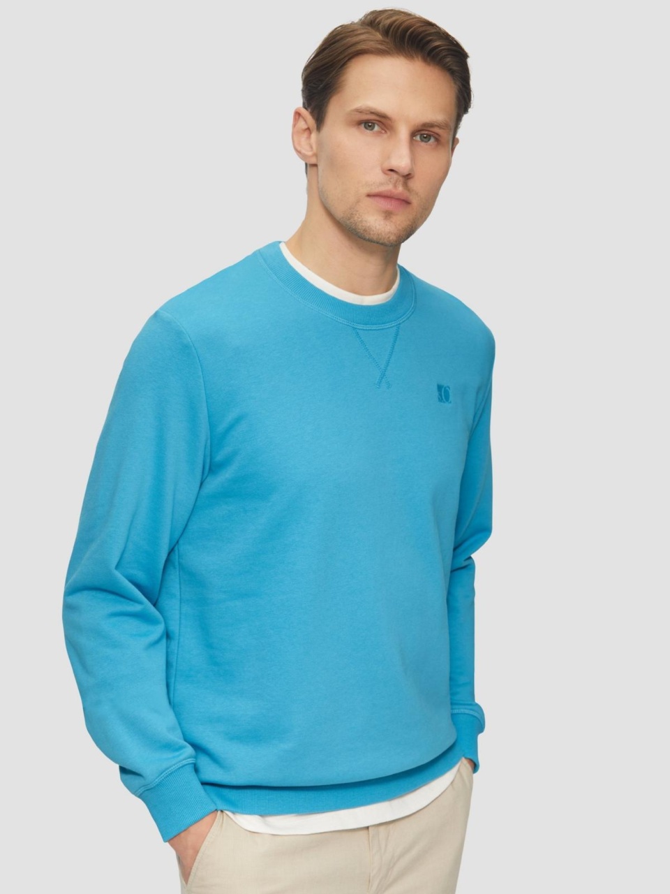 s.Oliver Bluza simpla barbati din amestec de bumbac si viscoza, Regular fit, Albastru deschis (SELECTATI MARIMEA: XL)