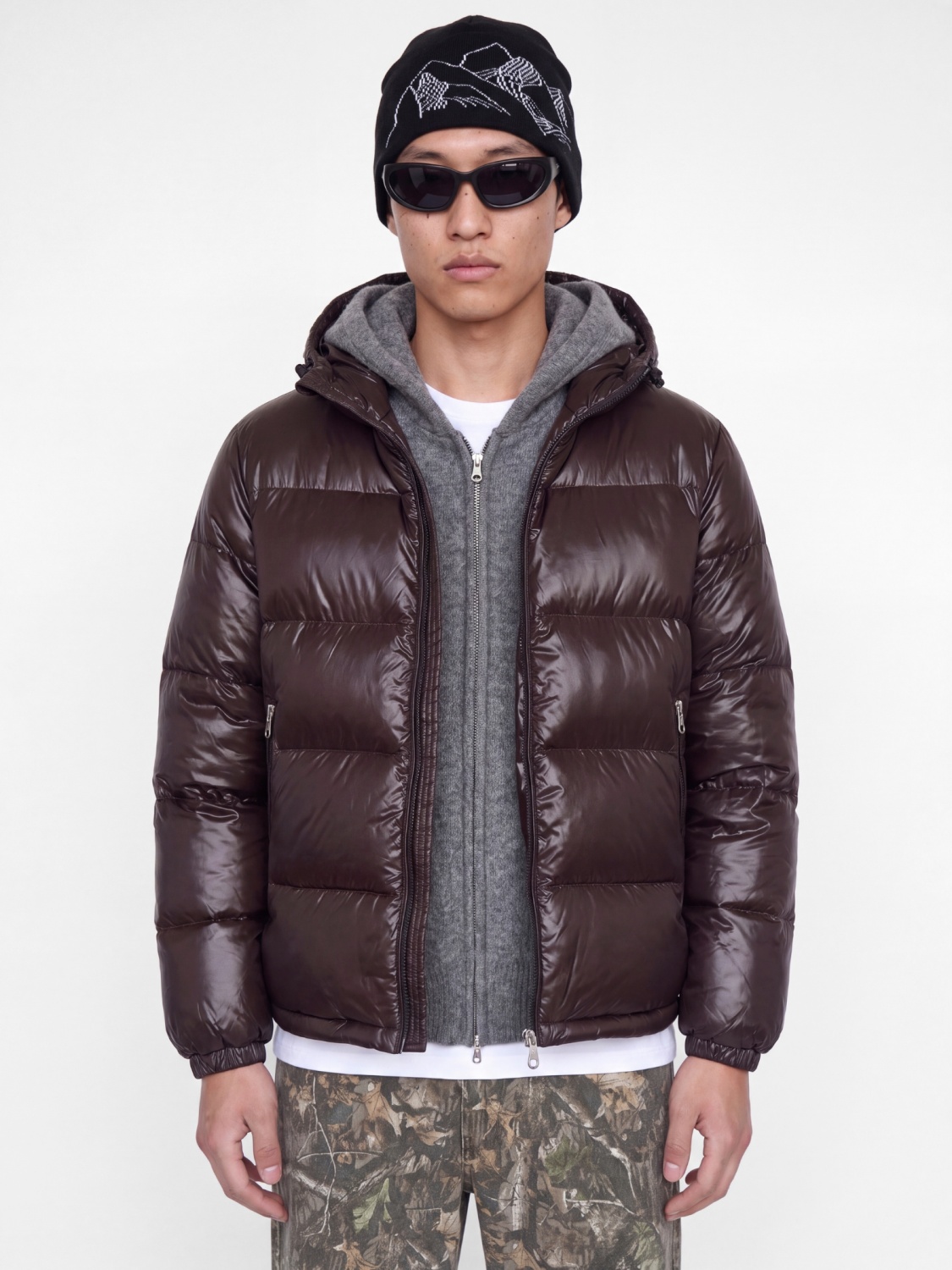 Jack & Jones Geaca barbati, PUFFER, cu gluga fixa reglabila cu snur, Regular fit, SHINY, Maro inchis