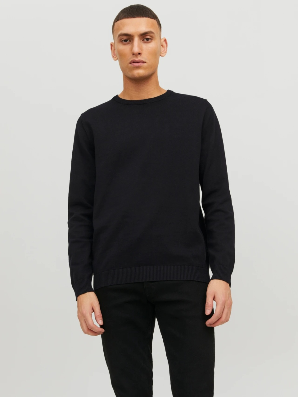 Jack & Jones Pulover barbati cu decolteu la baza gatului, Negru (SELECTATI MARIMEA: XS)