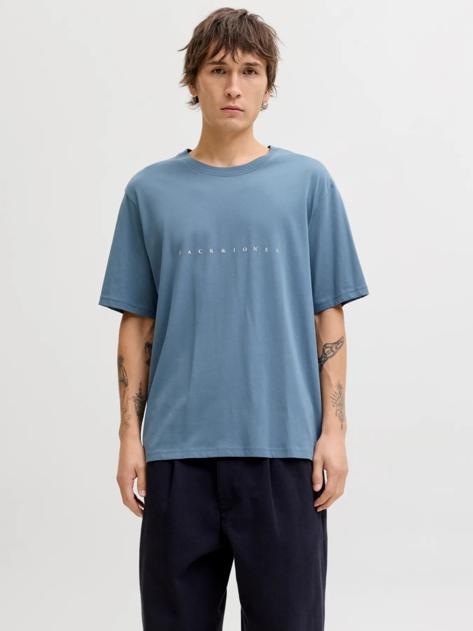 Jack & Jones Tricou barbati JJESTAR JJ TEE SS, cu textul Jack & Jones, Relaxed Fit, Albastru inchis (SELECTATI MARIMEA: L)