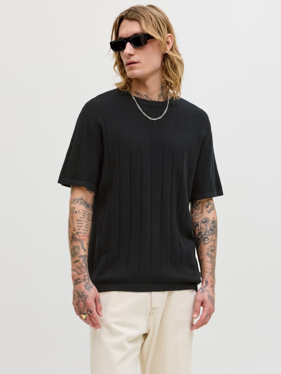 Jack & Jones Tricou barbati la baza gatuilui, din bumbac organic, Relaxed Fit, JJEBRADLEY, Negru (SELECTATI MARIMEA: 2XL)