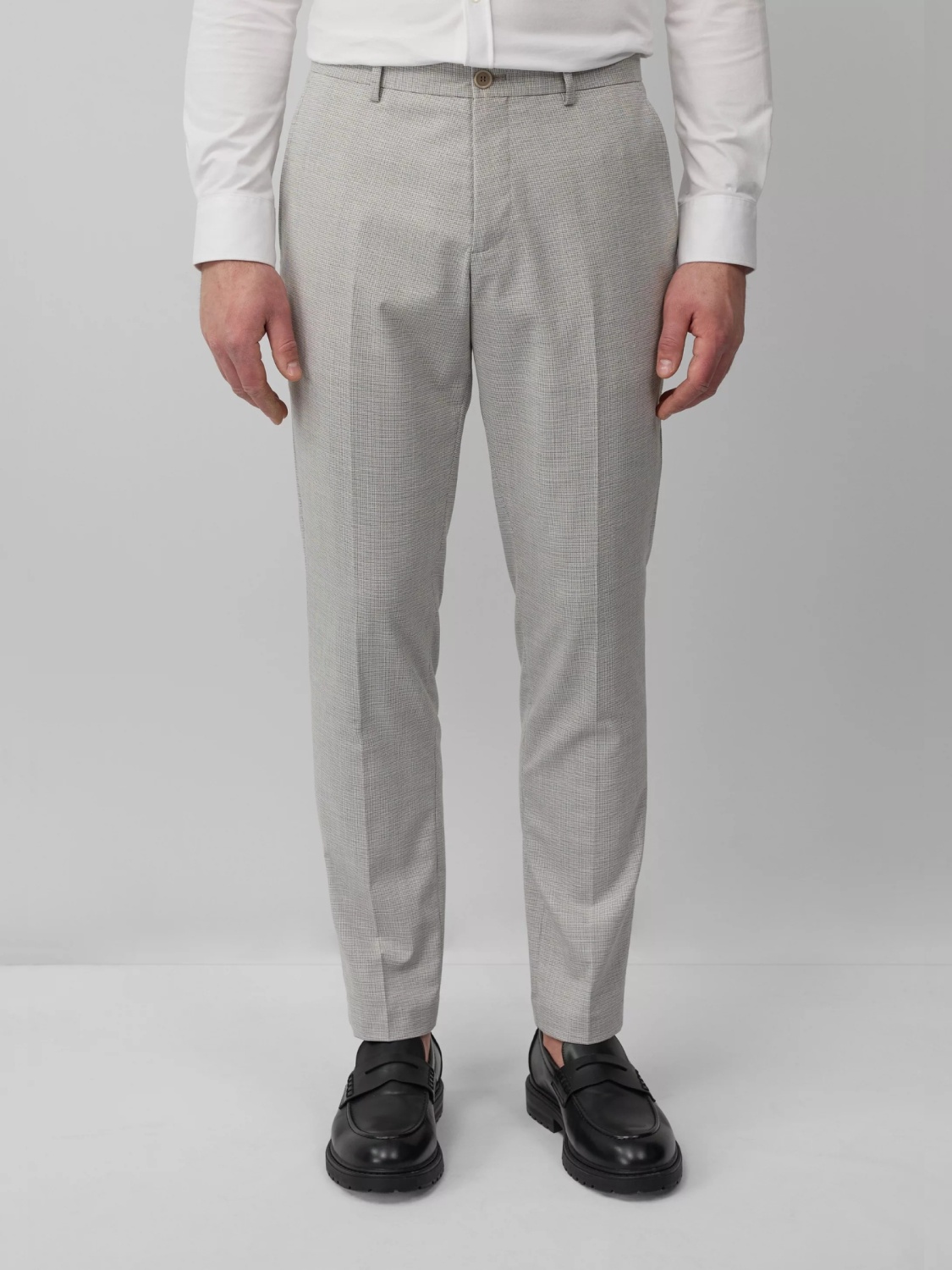 s.Oliver BLACK LABEL Pantaloni costum barbati, cu talie medie si croiala Slim fit, Gri deschis (SELECTATI MARIMEA: 56)