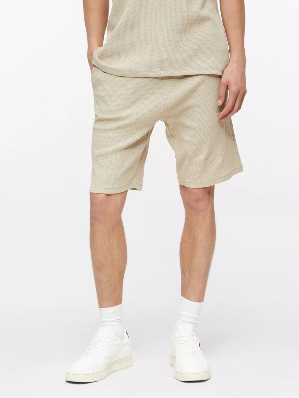 s.Oliver Pantaloni scurti barbati, din amestec de bumbac, cu talie medie, Relaxed fit, Detroit, Crem (SELECTATI MARIMEA: L)