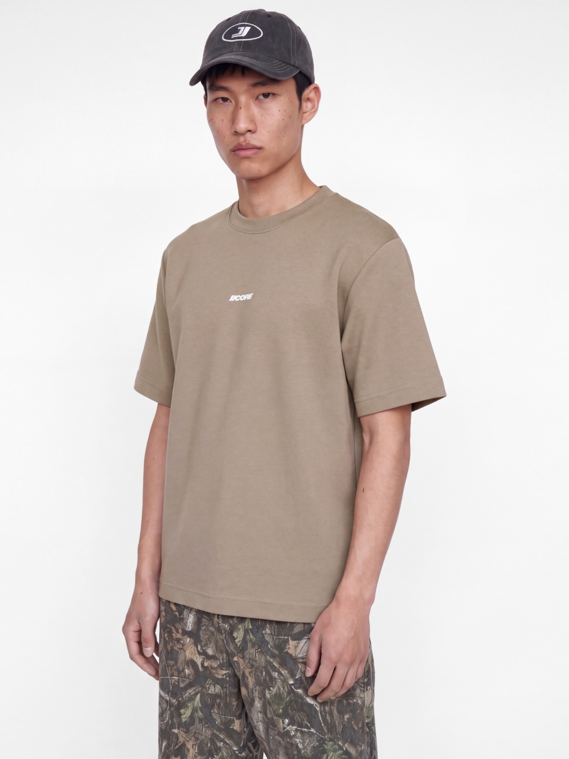 Jack & Jones Tricou barbati, cu decolteu la baza gatului, din bumbac, Relaxed Fit, JCOCLUB BACK SCRIPT, Maro
