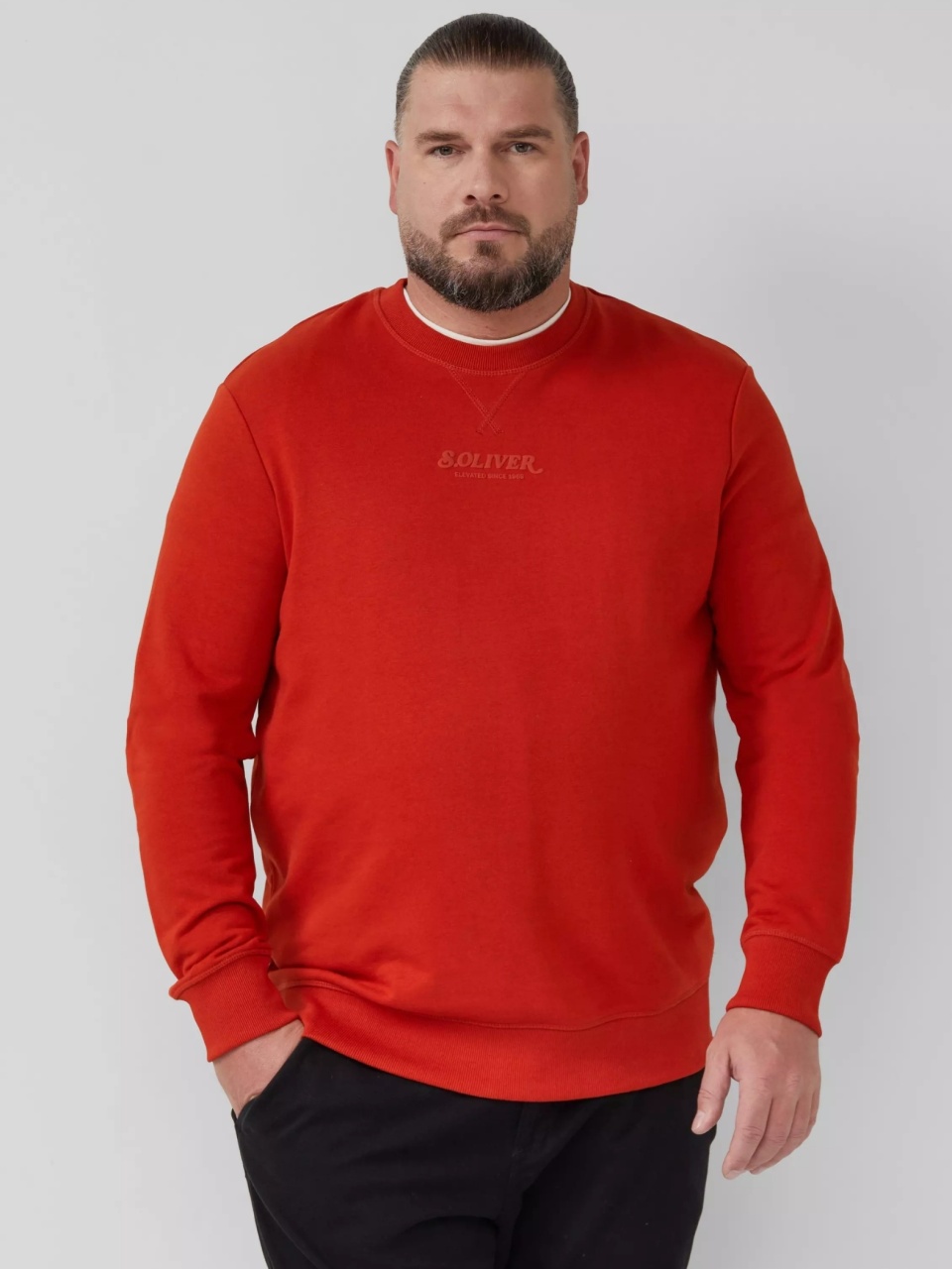 s.Oliver Big Sizes Bluza barbati big sizes cu decolteu la baza gatului, logo, Regular Fit, Rosu caramiziu (SELECTATI MARIMEA: 3XL)
