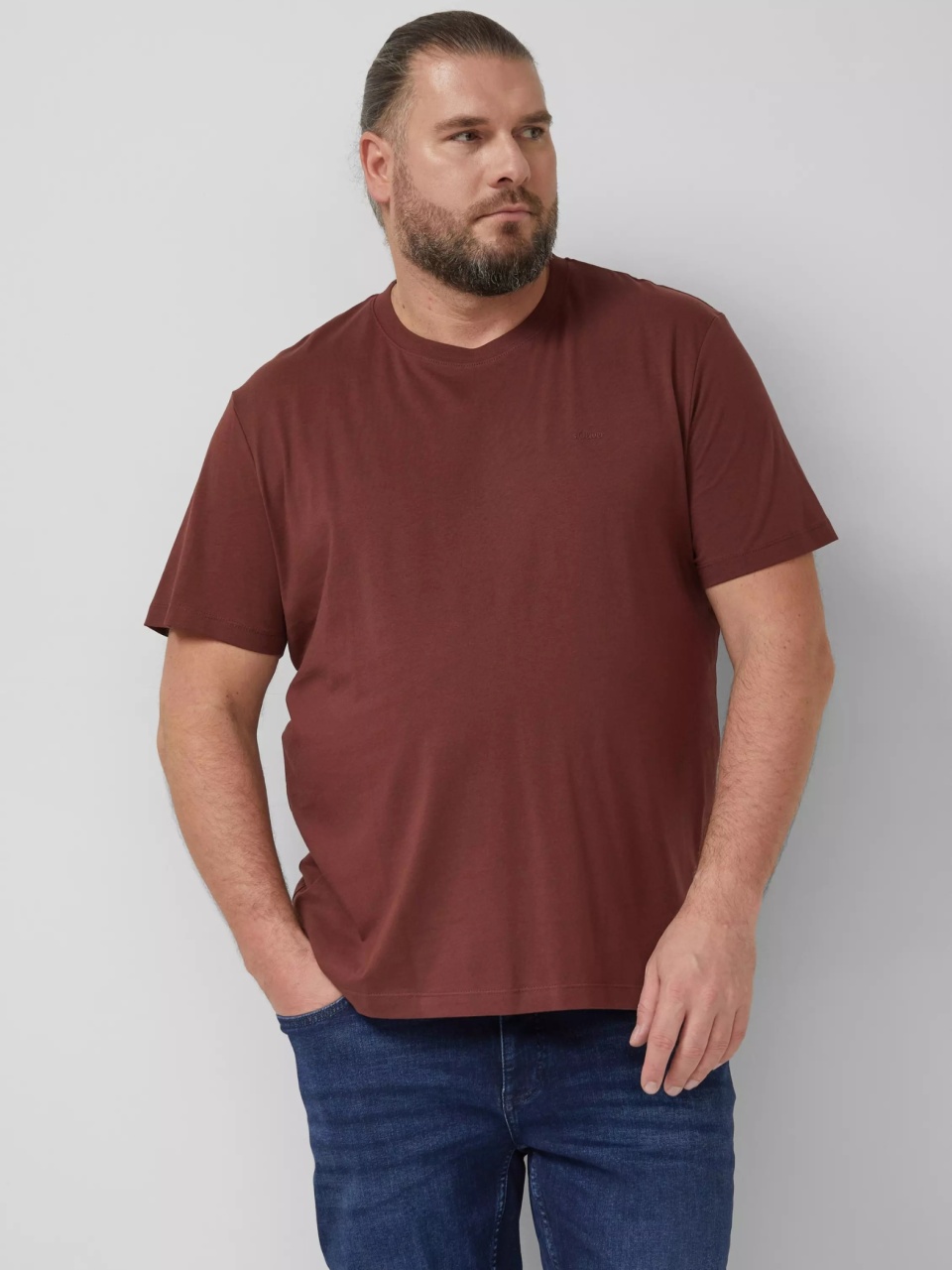 s.Oliver Big Sizes Tricou barbati big sizes cu decolteu la baza gatului, 100% bumbac, Bordeaux (SELECTATI MARIMEA: 5XL)