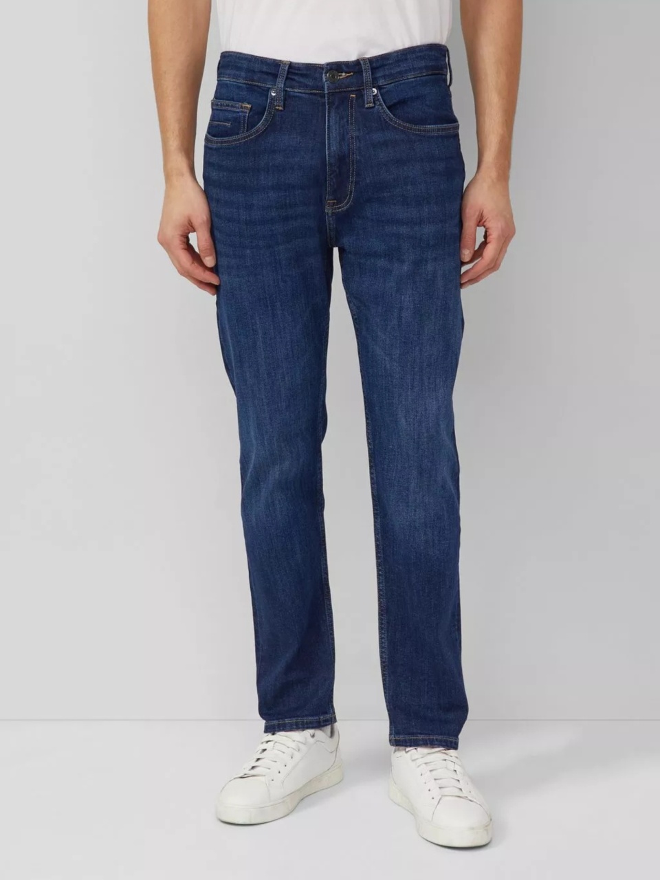 Blugi barbati Mauro cu talie medie, croiala Regular Fit, Tapered Leg, Albastru inchis (SELECTATI MARIMEA: 36, SELECTATI LUNGIMEA: 34)