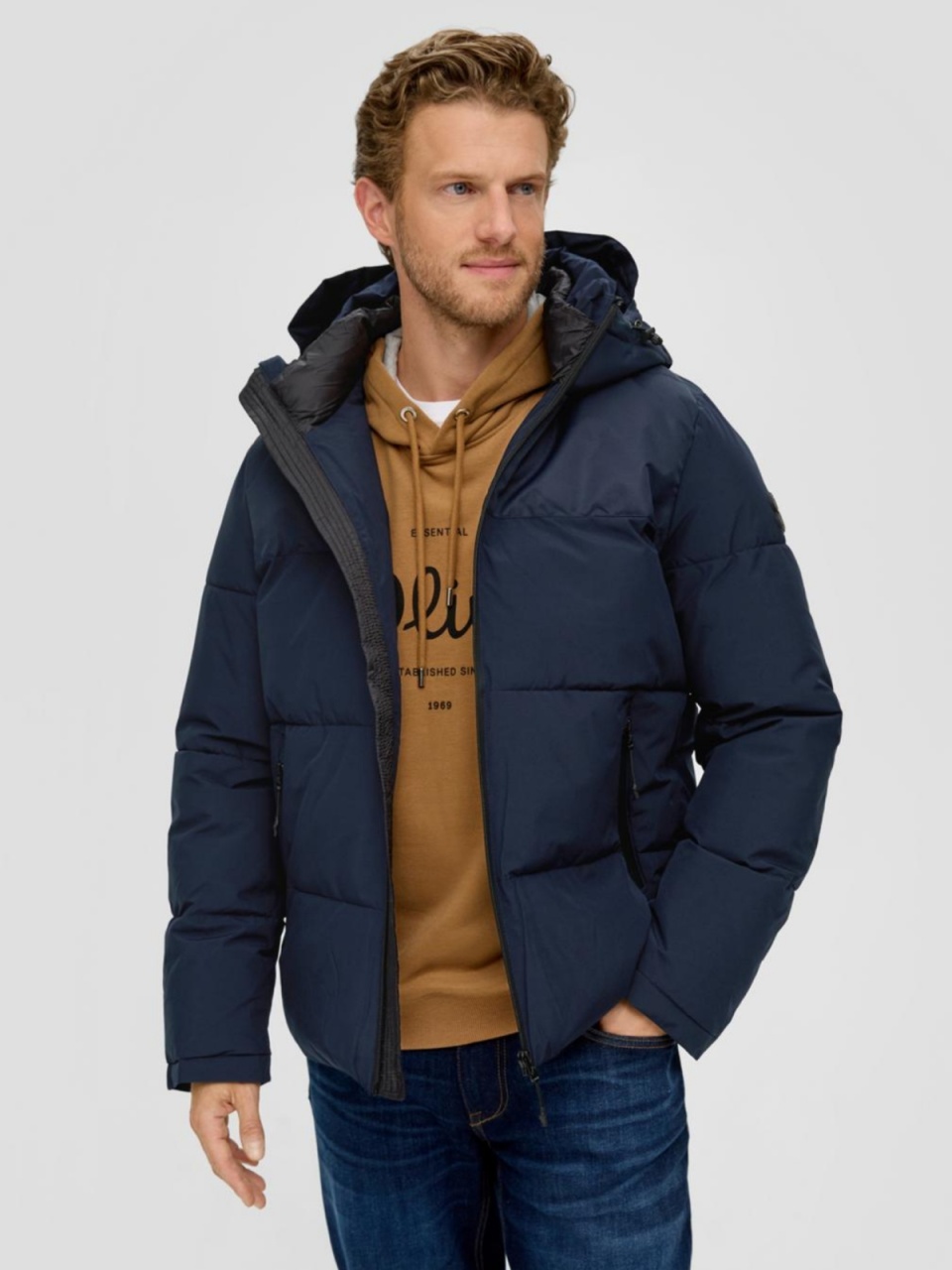 Geaca matlasata barbati, cu gluga si croiala Regular fit, Bleumarin (SELECTATI MARIMEA: 2XL)