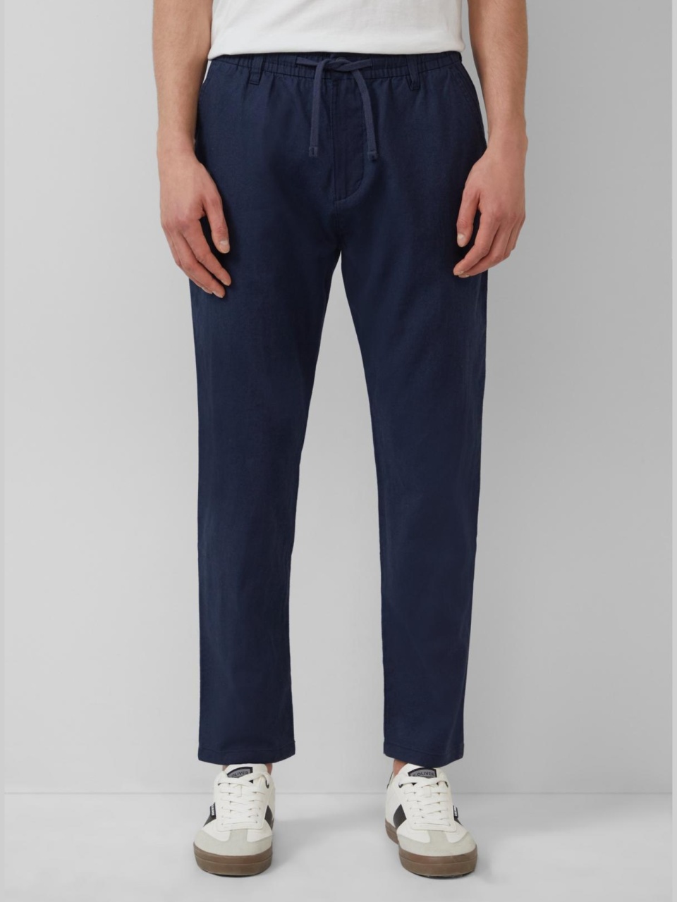 s.Oliver Pantaloni chino, barbati, Detroit, din amestec de in si bumbac, talie elastica, Bleumarin inchis (SELECTATI MARIMEA: 32, SELECTATI LUNGIMEA: