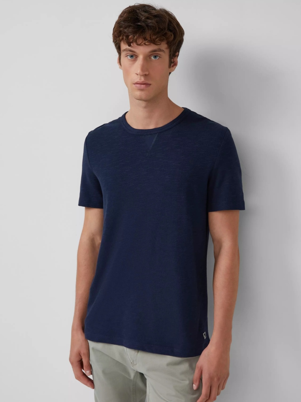 s.Oliver Tricou barbati cu structura din fire, decolteu la baza gatului, Bleumarin inchis (SELECTATI MARIMEA: L)