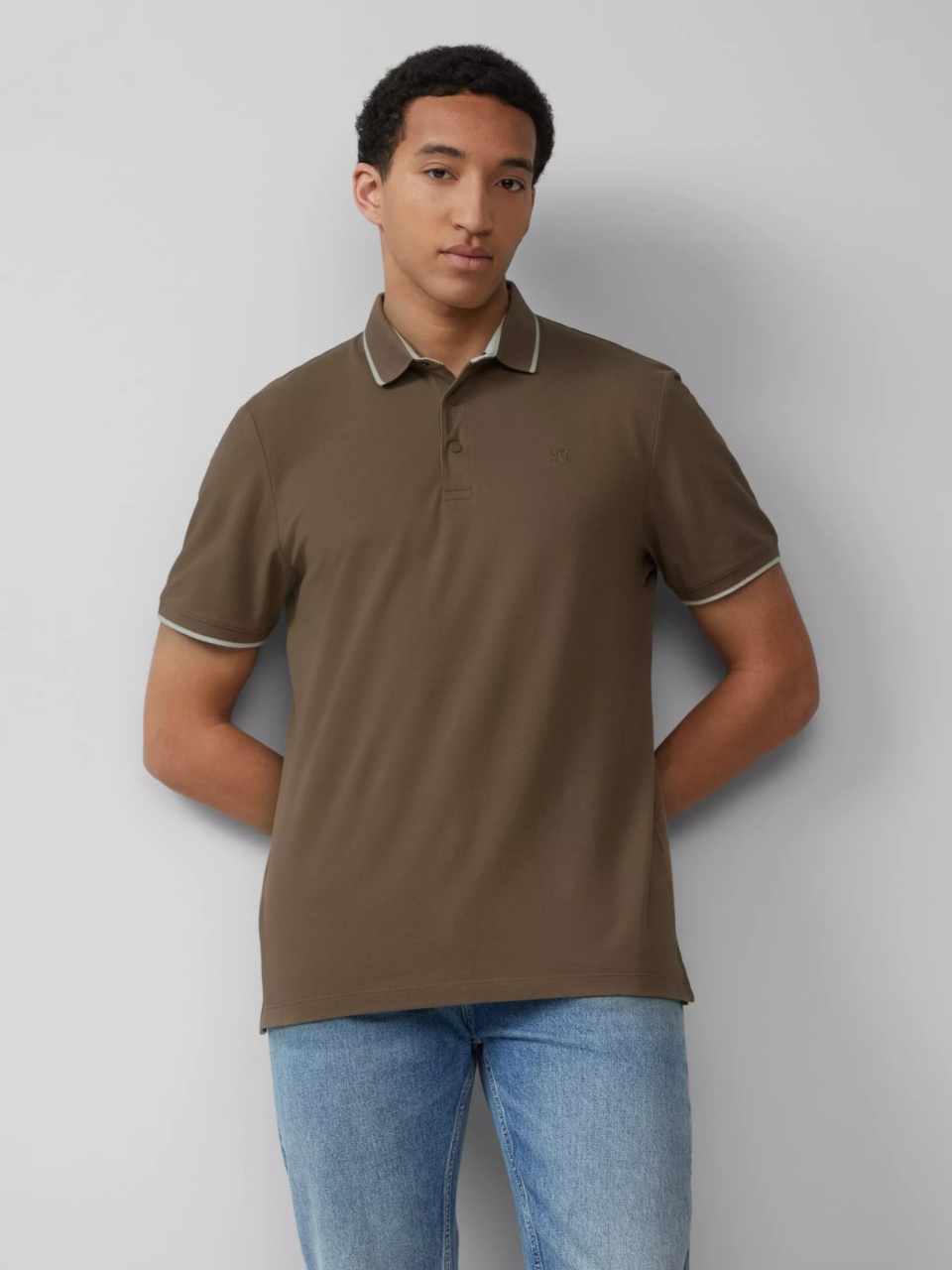 s.Oliver Tricou polo sport barbati din amestec de bumbac piqué, Regular fit, Maro (SELECTATI MARIMEA: 3XL)