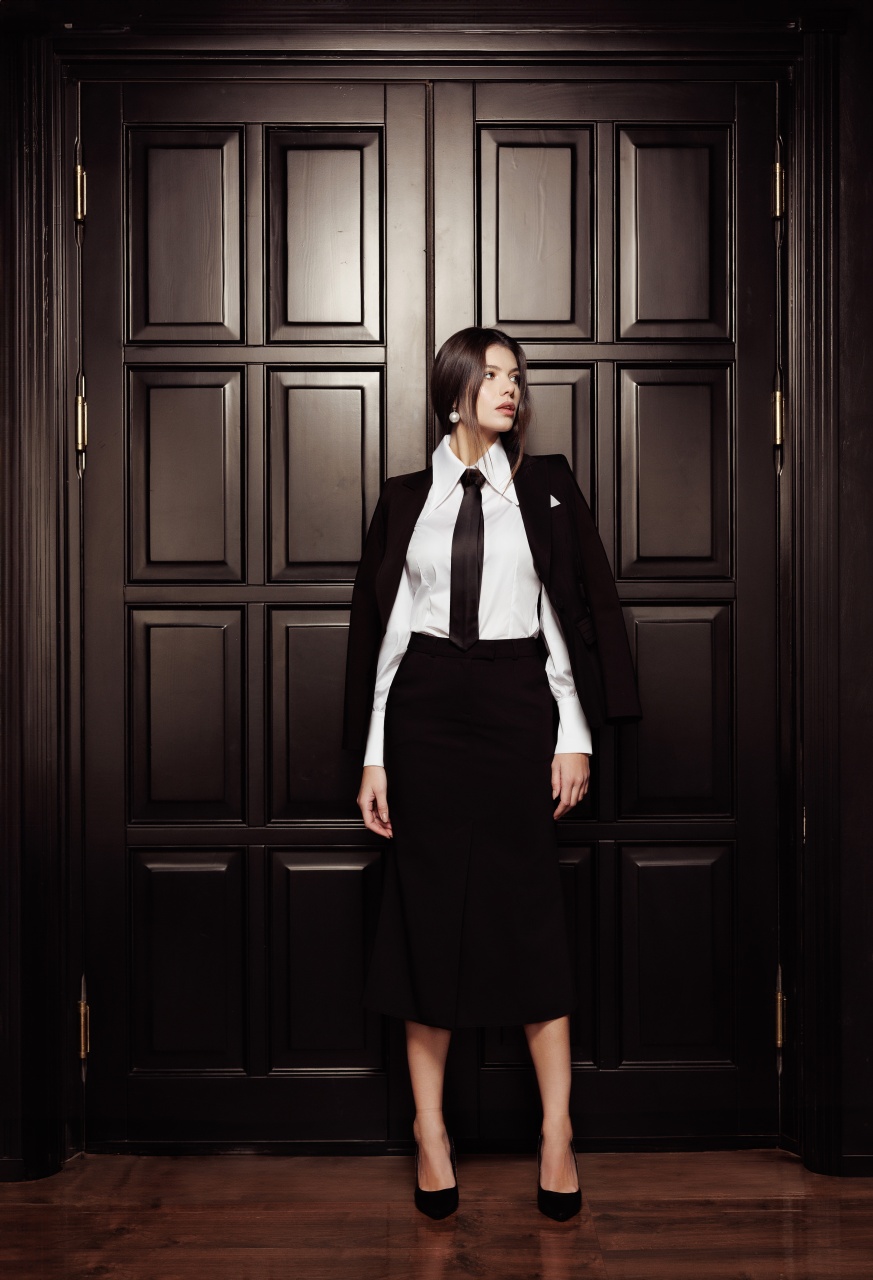 Fusta dama neagra midi
