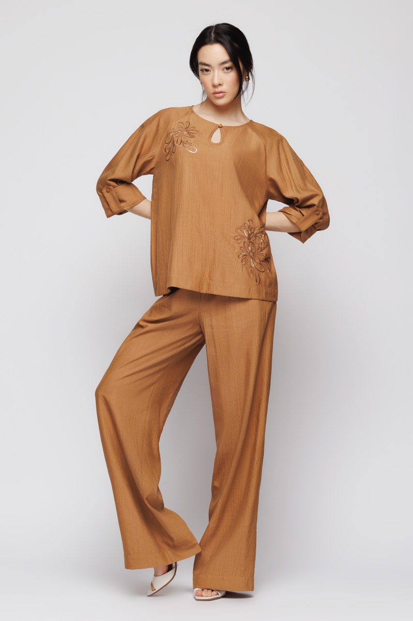 Bluza dama maro cu broderie