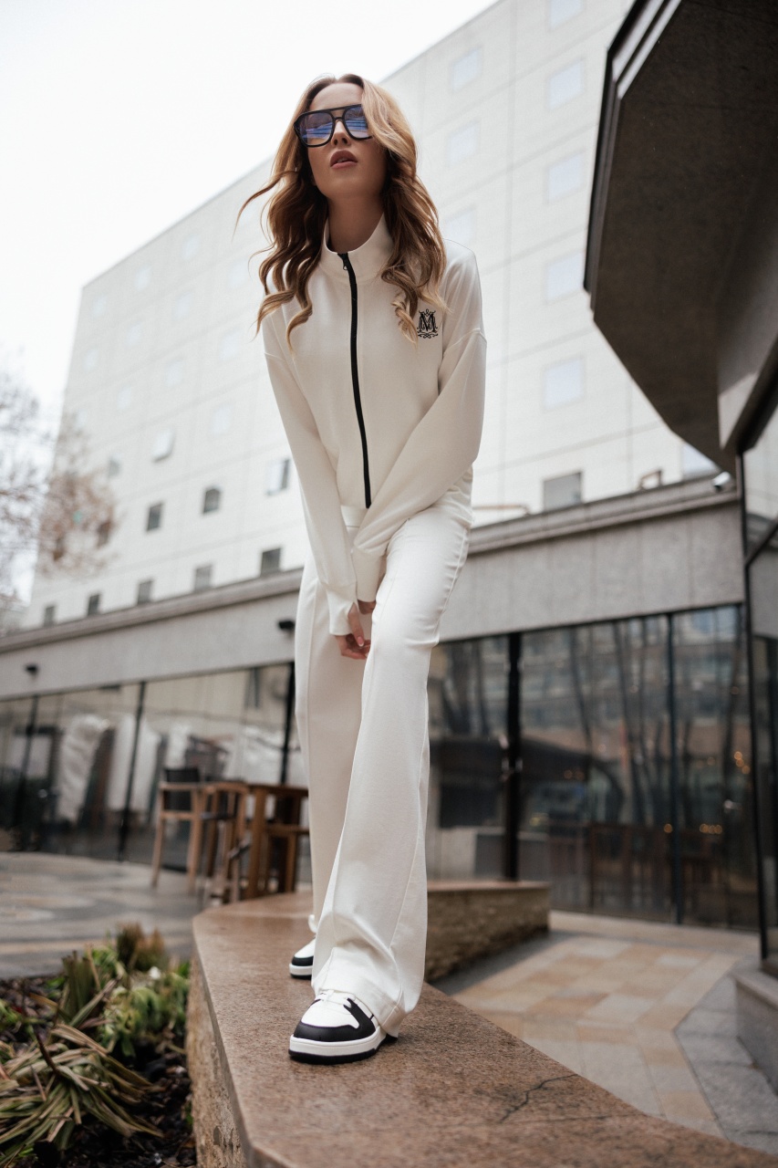 Pantaloni dama largi albi