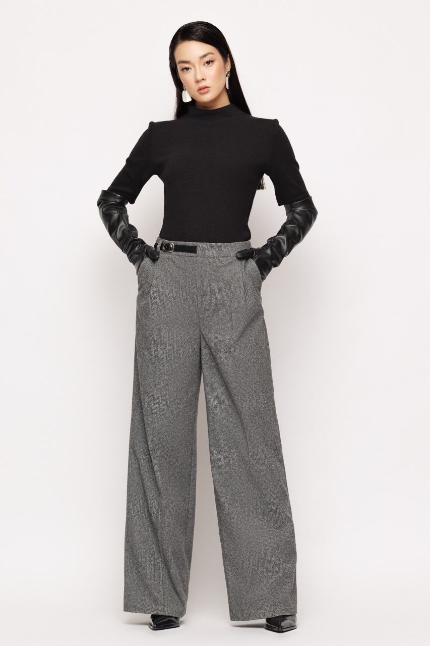 Pantaloni dama largi din stofa