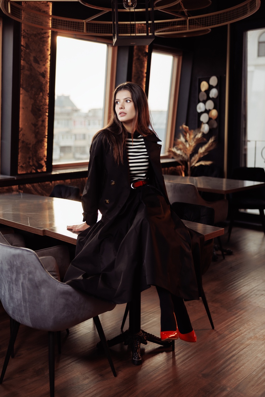 Trenci dama scurt negru