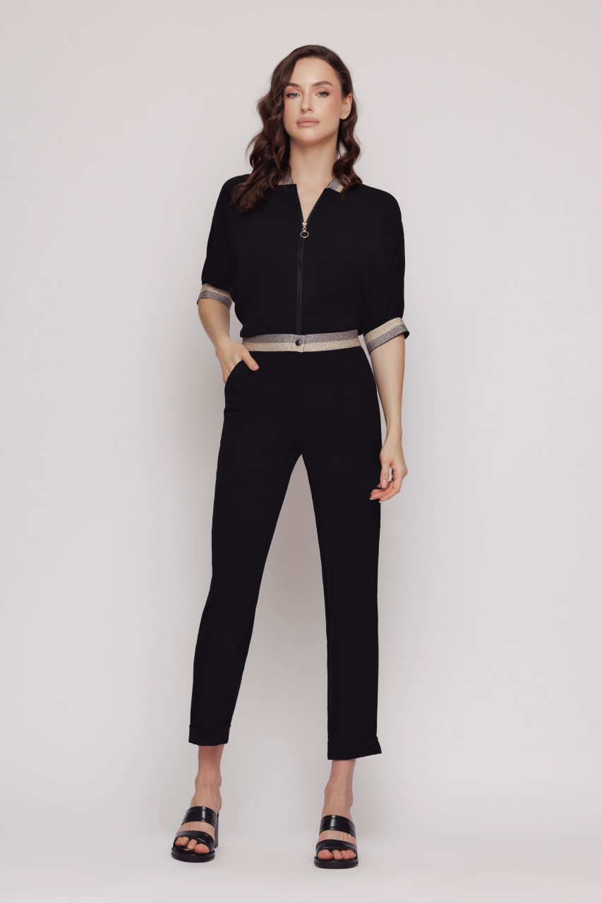 Pantaloni dama cu betelia in contrast