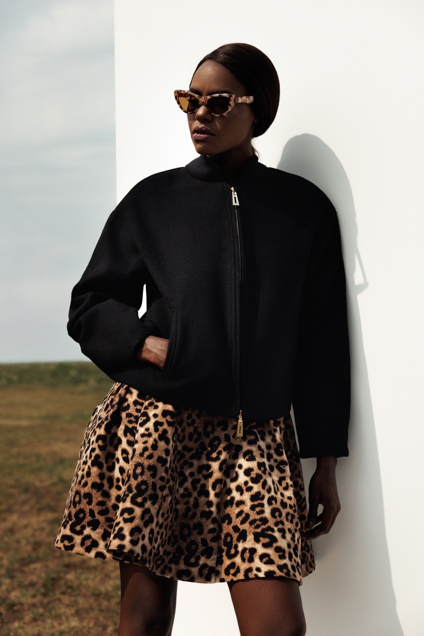 Jacheta dama neagra cu fermoar