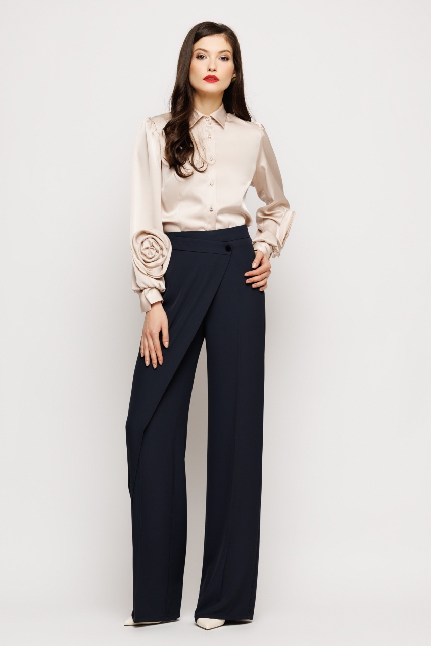 Pantaloni dama largi