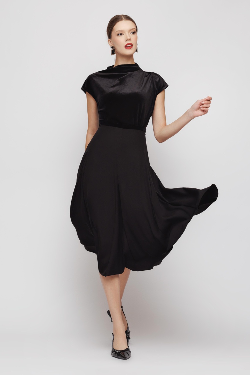 Fusta dama eleganta neagra