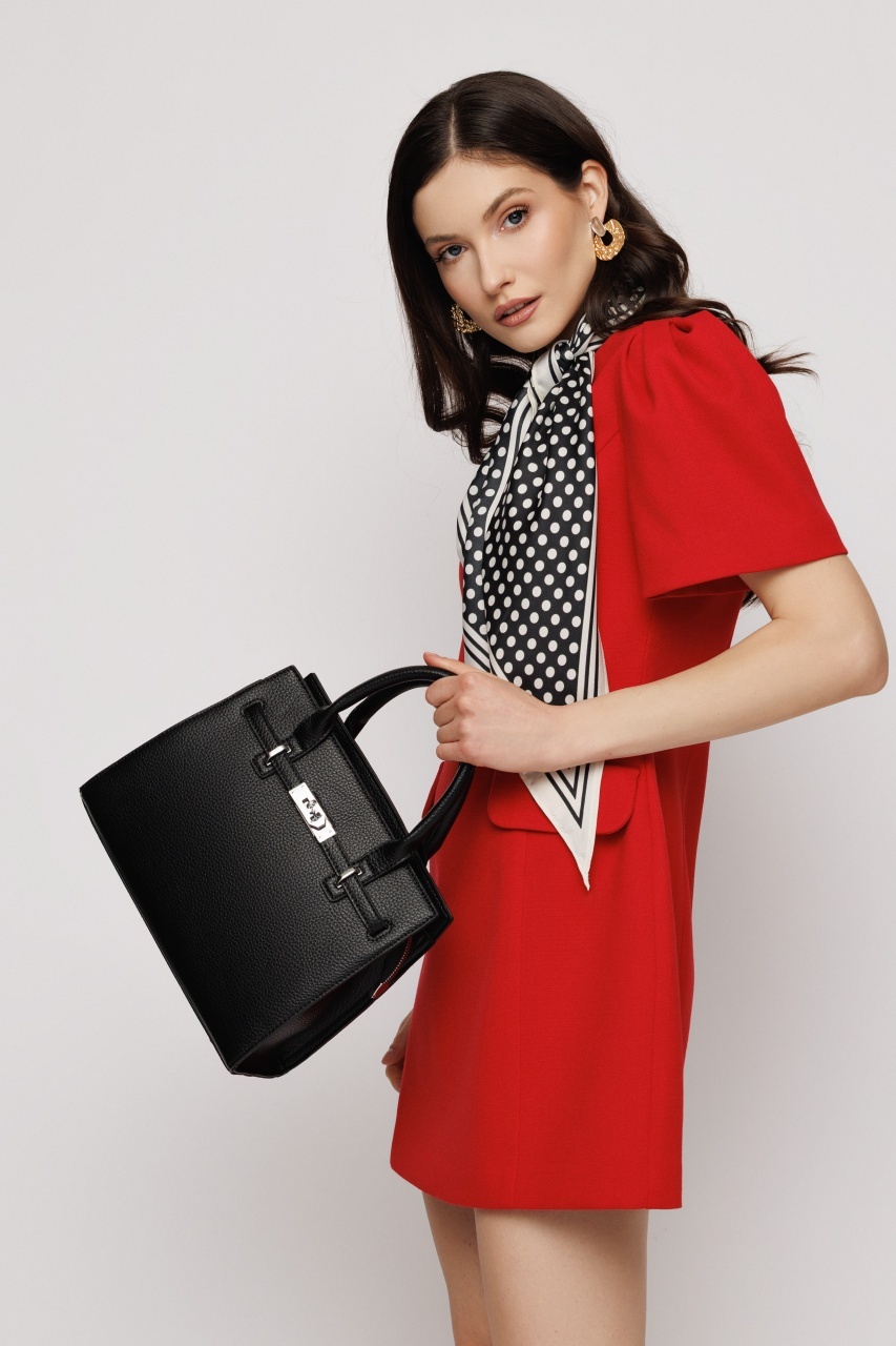 Poseta dama cu manere