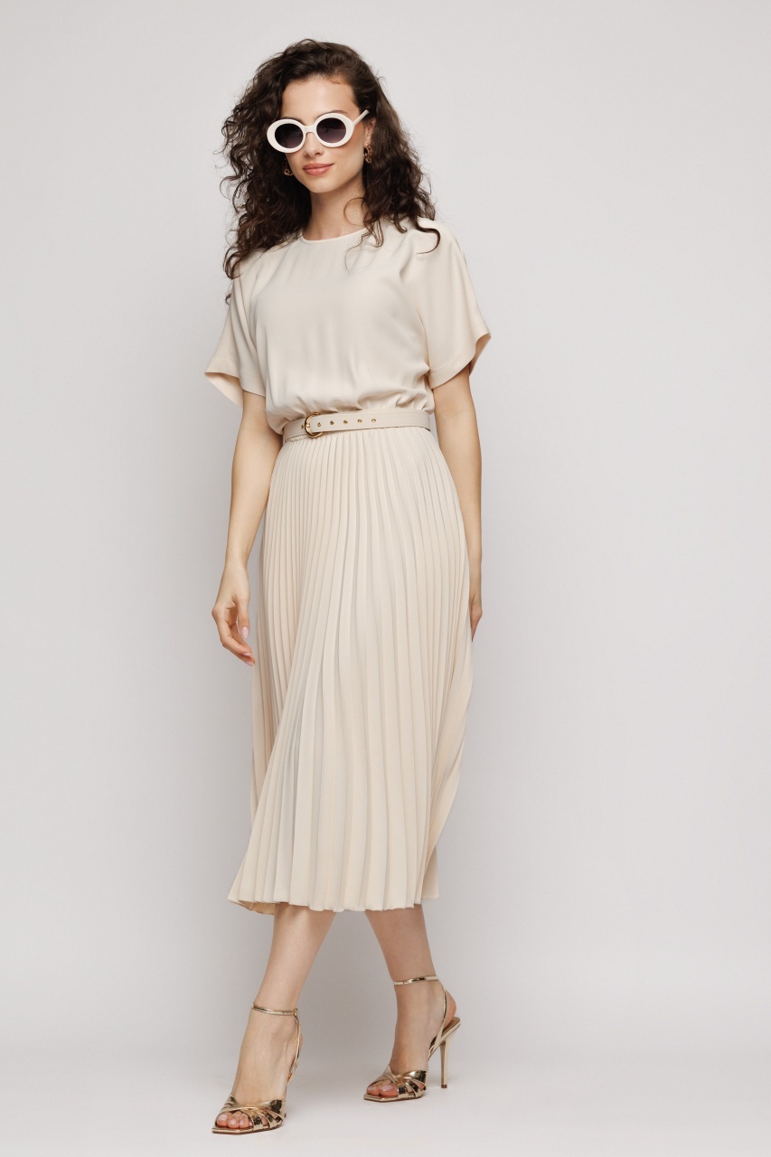 Rochie midi plisată cu curea în talie