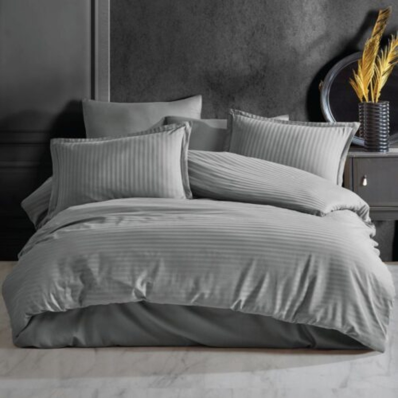 Lenjerie de pat Cotton Deluxe Home & Deco, Damasc Saten Gri Bumbac 100%, XXL