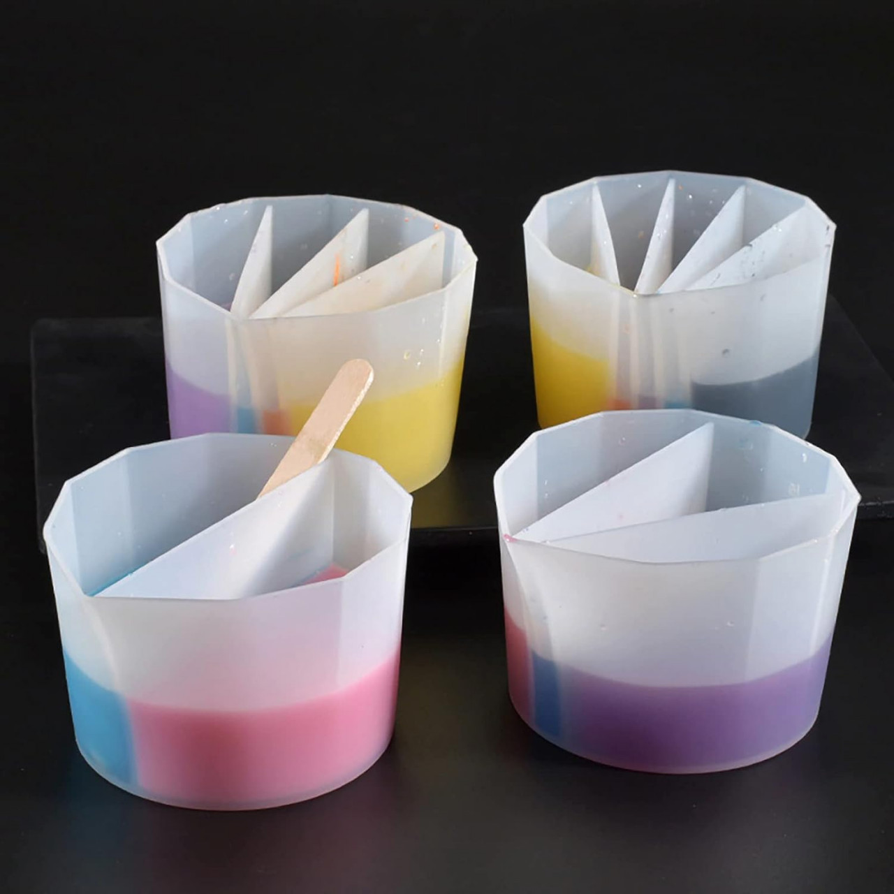 Set de ceasca cu 4 separatoare pentru turnarea vopselei acrilice ELlODA, silicon, alb, 9 x 5,5 cm