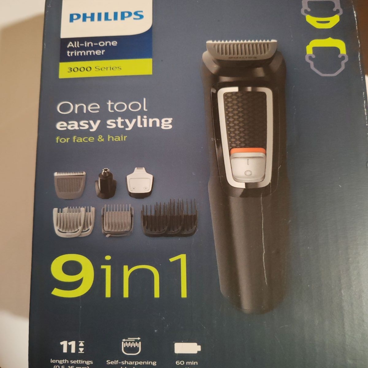 Aparat de tuns barba si parul 9 in 1 PHILIPS Multigroom MG3740/15, Lame cu ascutire, Acumulator, 6 piepteni par fata si cap, Negru, Resigilat, Grad A