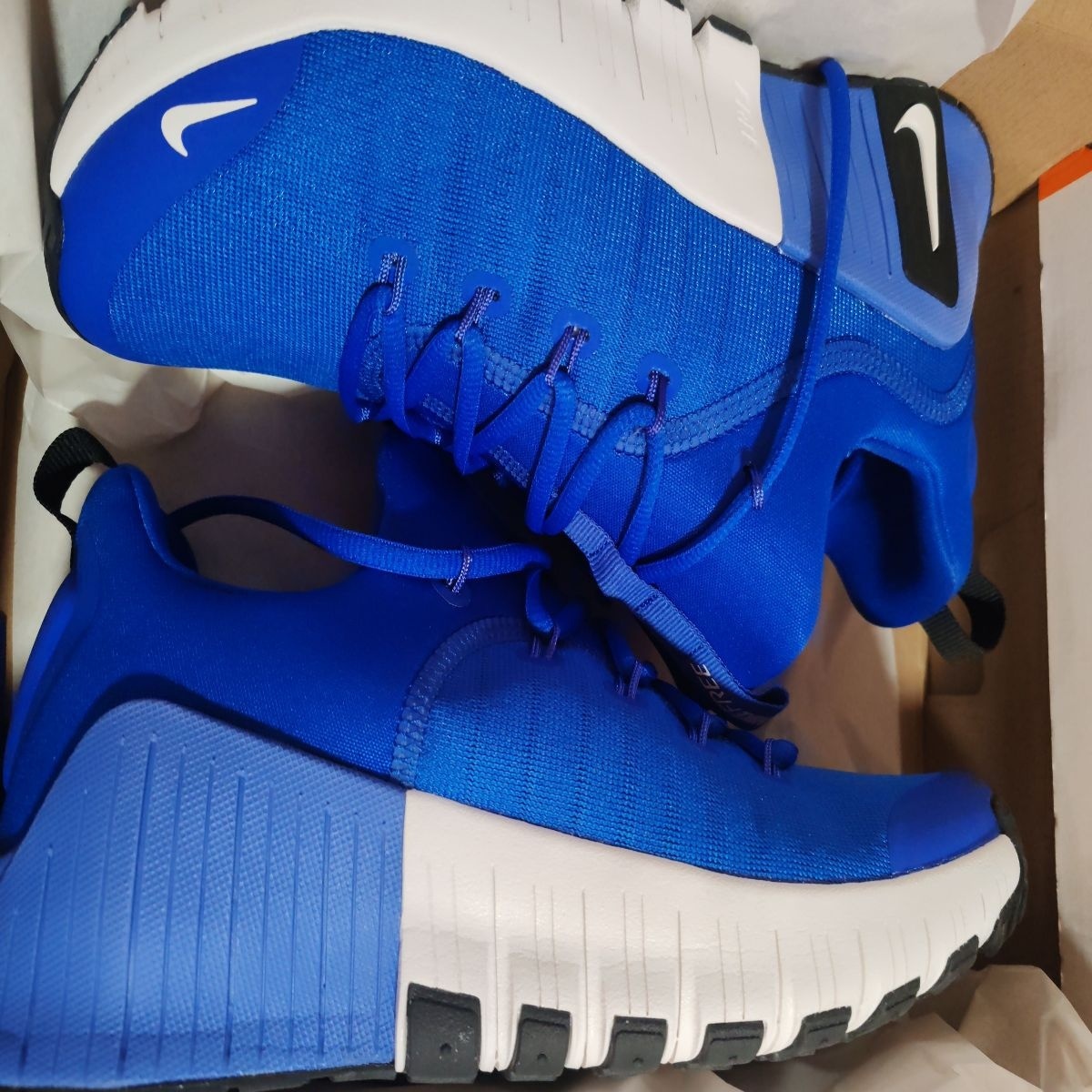 Nike, Pantofi Free Metcon 6, pentru fitness, Albastru lavanda, Albastru royal, Alb optic, 8.5, Resigilat, Grad A