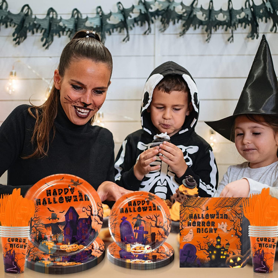 Poze Set de tacamuri pentru petrecere Halloween Miotlsy, carton/polietilena, portocaliu, 81 piese, 10 persoane