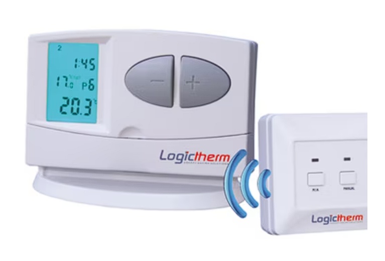 Termostat de ambient wireless pentru centrala Logictherm C7RF, digital, ecran LCD, programabil, Resigilat, Grad A