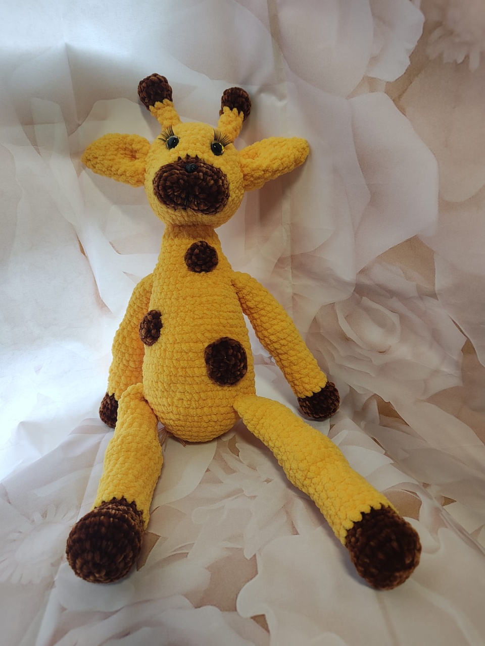 Jucarie de plus Girafa Sunny , lucrata manual, handmade, textil, galben/maro , 57 cm