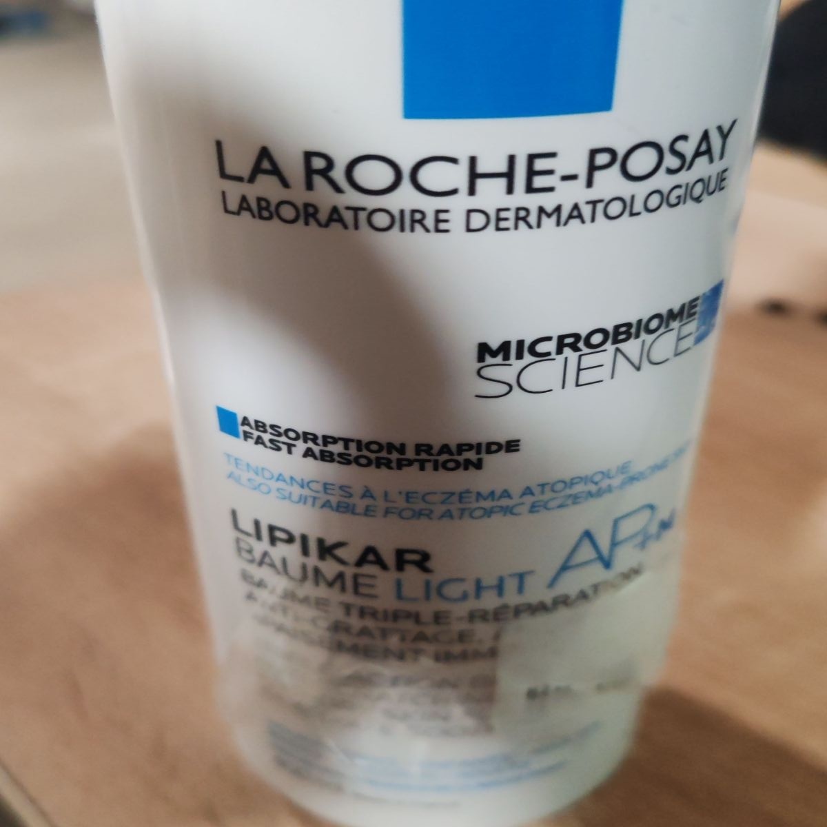 Balsam reparator si calmant cu tripla actiune La Roche-Posay Lipikar Baume AP+M, pentru pielea cu tendinta atopica si alergica, potrivit pentru