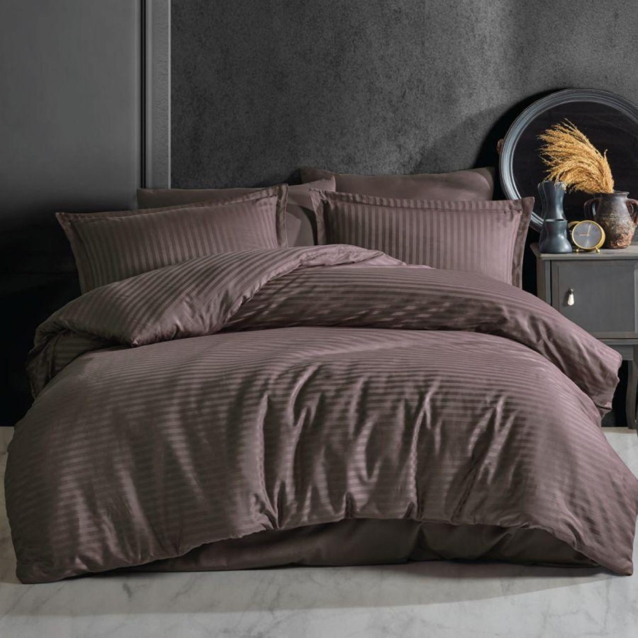 Lenjerie de pat Cotton Deluxe Home & Deco, Damasc Saten Maro Bumbac 100%, 1 persoana