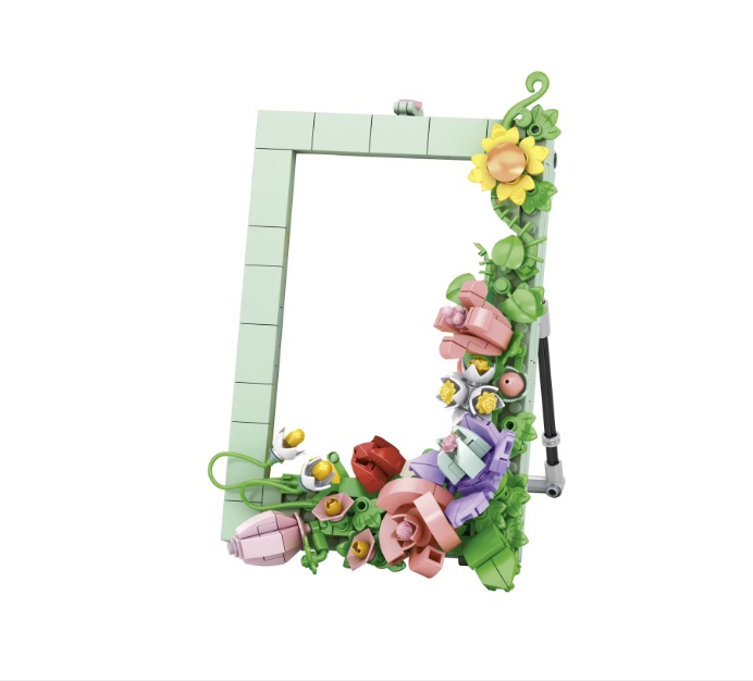 Set educativ de constructie, Rama Foto, Globo Cubix, cu flori pe rama, orientabila pentru landscape sau portret, dimensiune poza 15 x 10.5 cm, 336